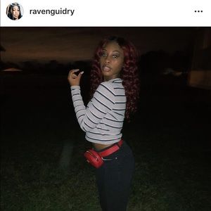 Kind of cropped long sleeve top